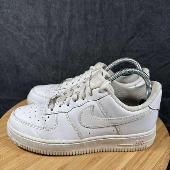 Nike Womens Air Force 1 07 315115-112 White Casual Shoes Sneakers Size 7 - Picture 3 of 8